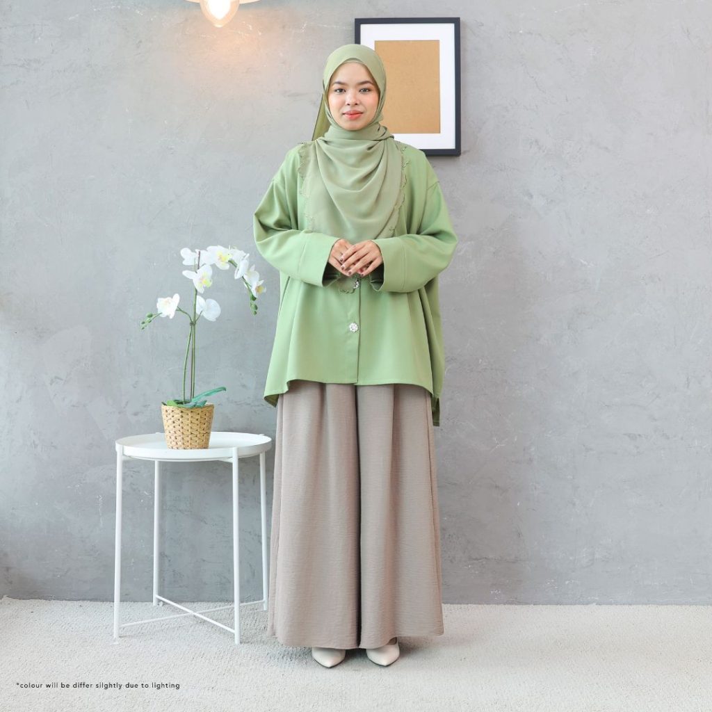 DAISY BATWING BLOUSE – (03) MATCHA GREEN