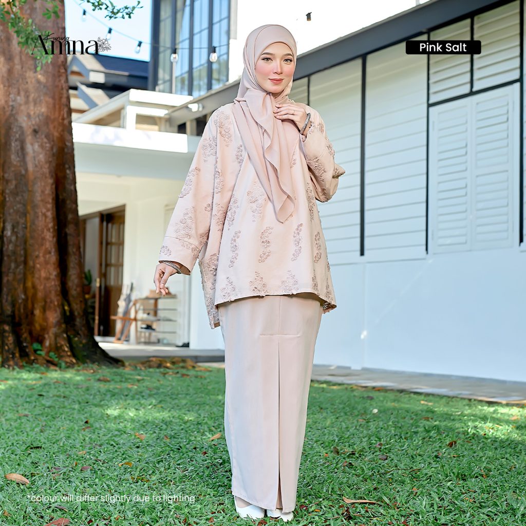 KURUNG AMNA 3D EMBROIDERY – NUDE PINK